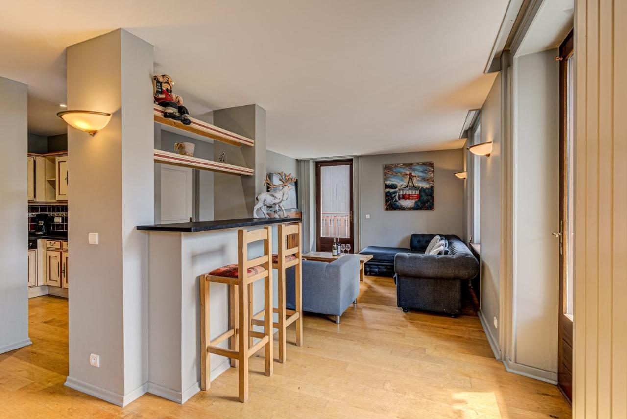 Apartment President - Alpes Travel - Central Chamonix - Sleeps 12 Экстерьер фото